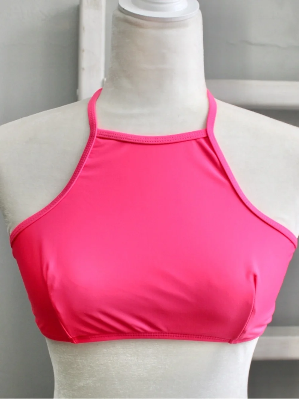 South Beach ASOS Neon Pink High-Neck Bikini Swim Top Size 40EU / 12UK / 8 US - Picture 1 of 5
